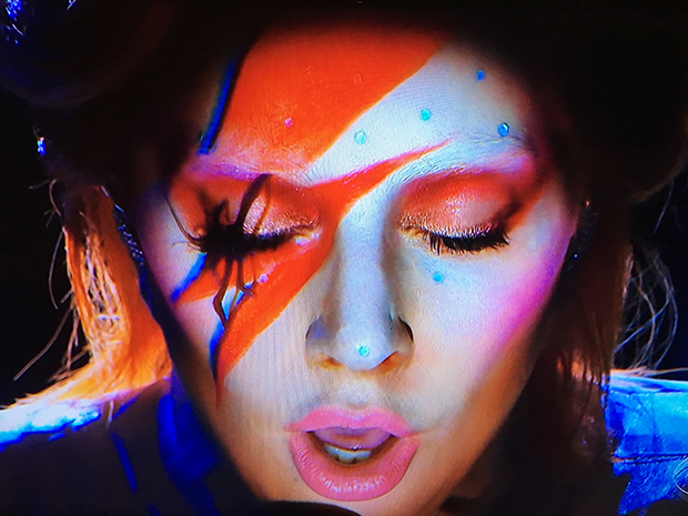 延續不斷的影響！Lady Gaga以十首經典歌曲向David Bowie致敬